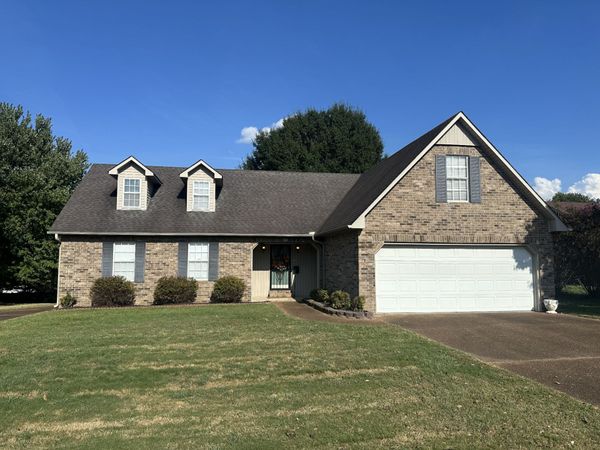 94 New Renfroe St , Lexington, TN 38351