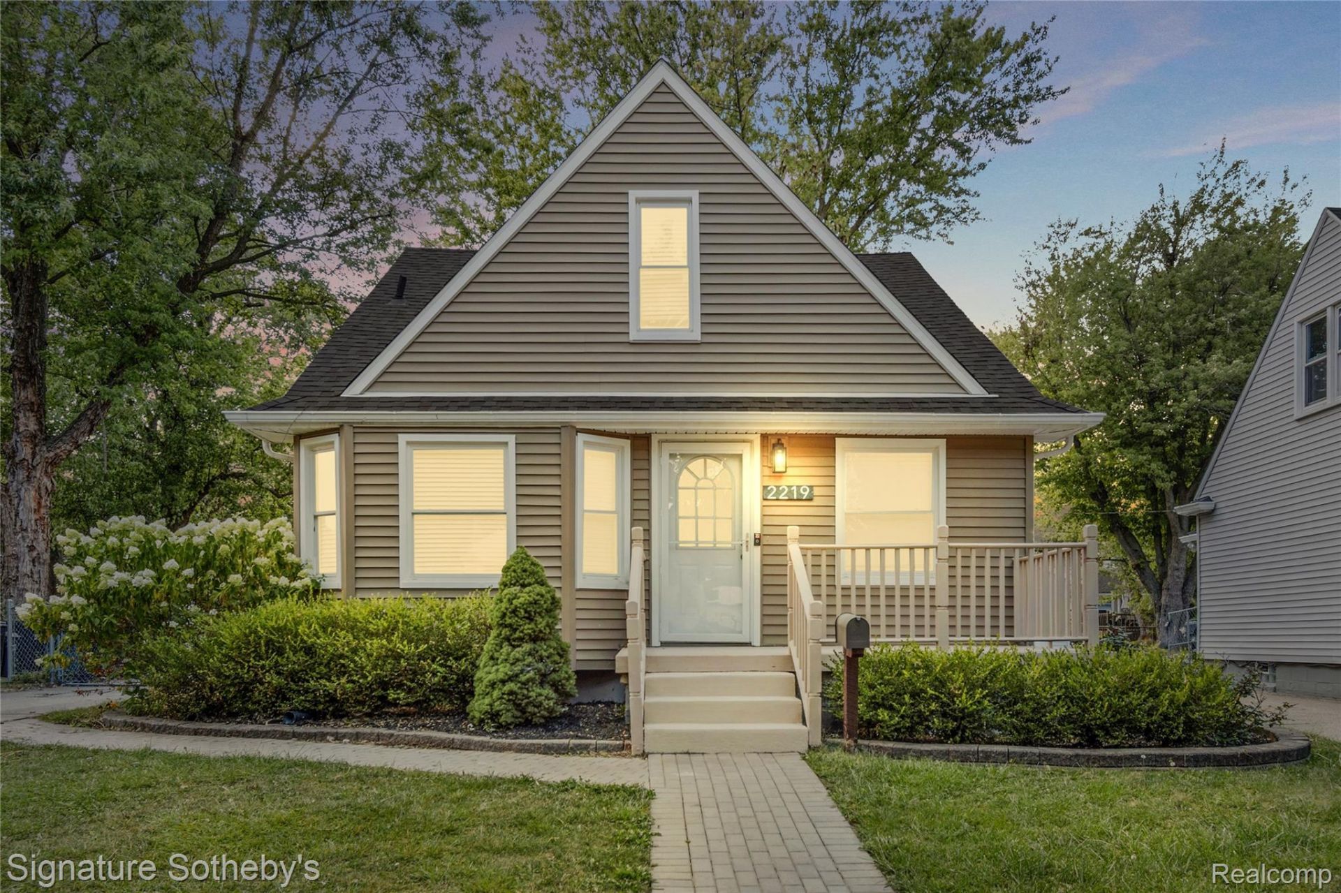 2219 Royal Avenue, Berkley, Mi 48072 Main Photo