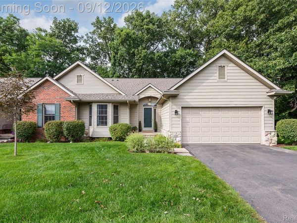 6000 Northridge Hills Drive, Brighton, Mi 48116