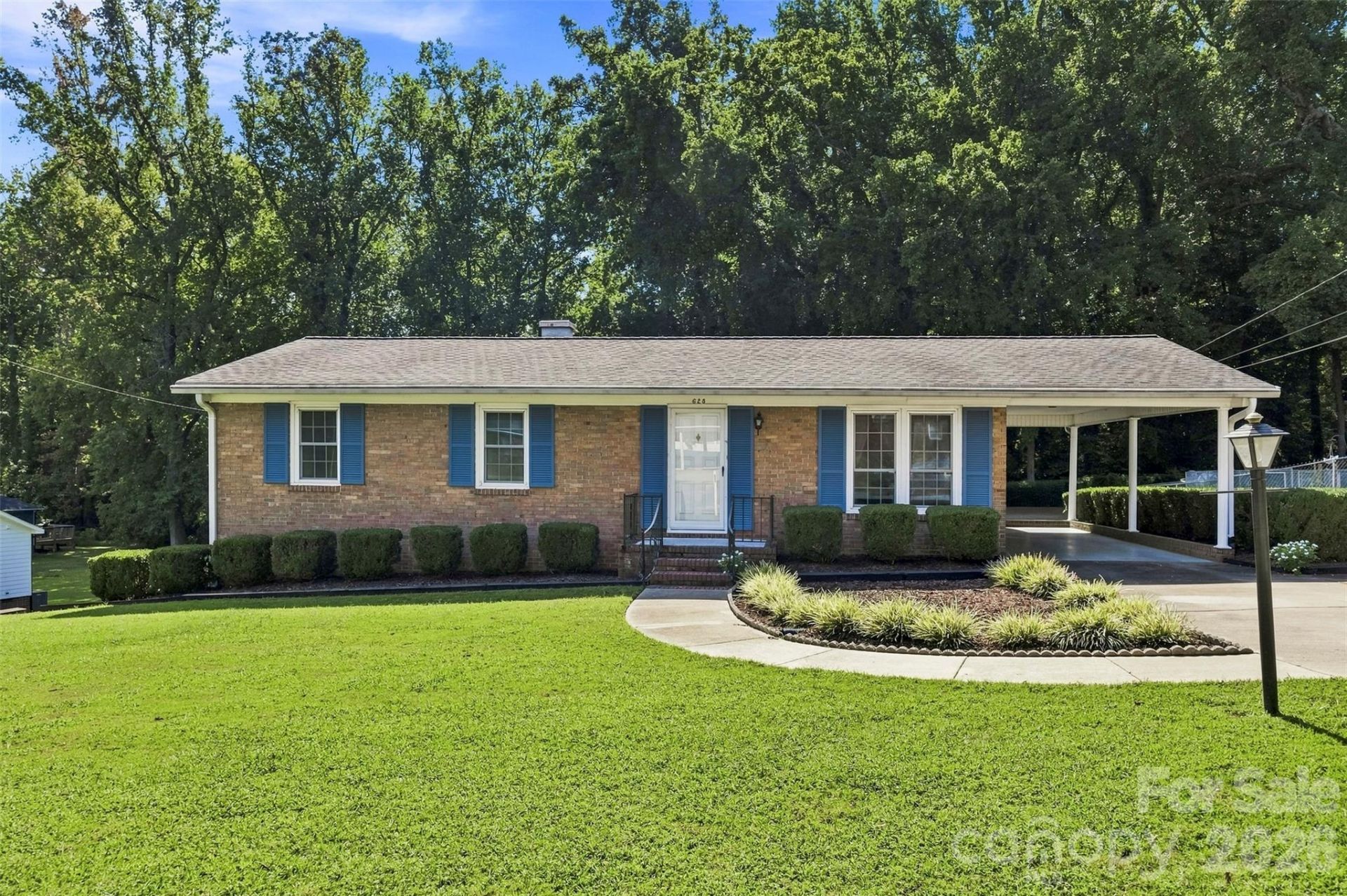 628 Sedgefield Street Sw, Concord, NC 28025 Main Photo