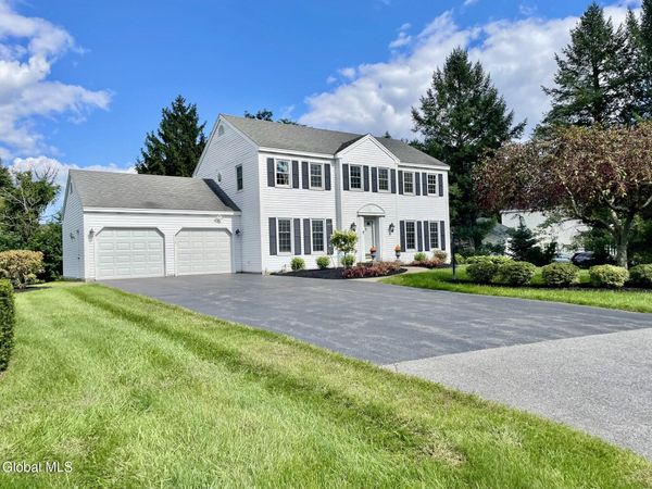 32 Greyledge Drive, Albany, NY 12211