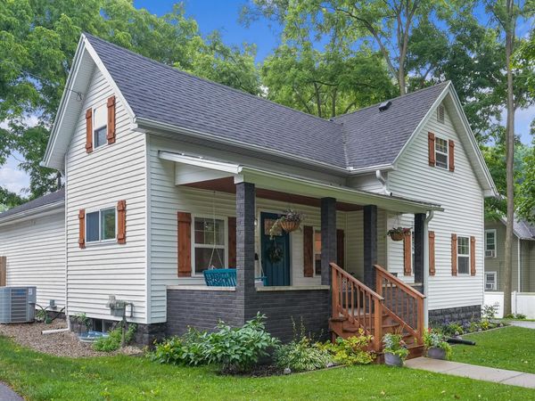 414 High Street, Marshall, MI 49068