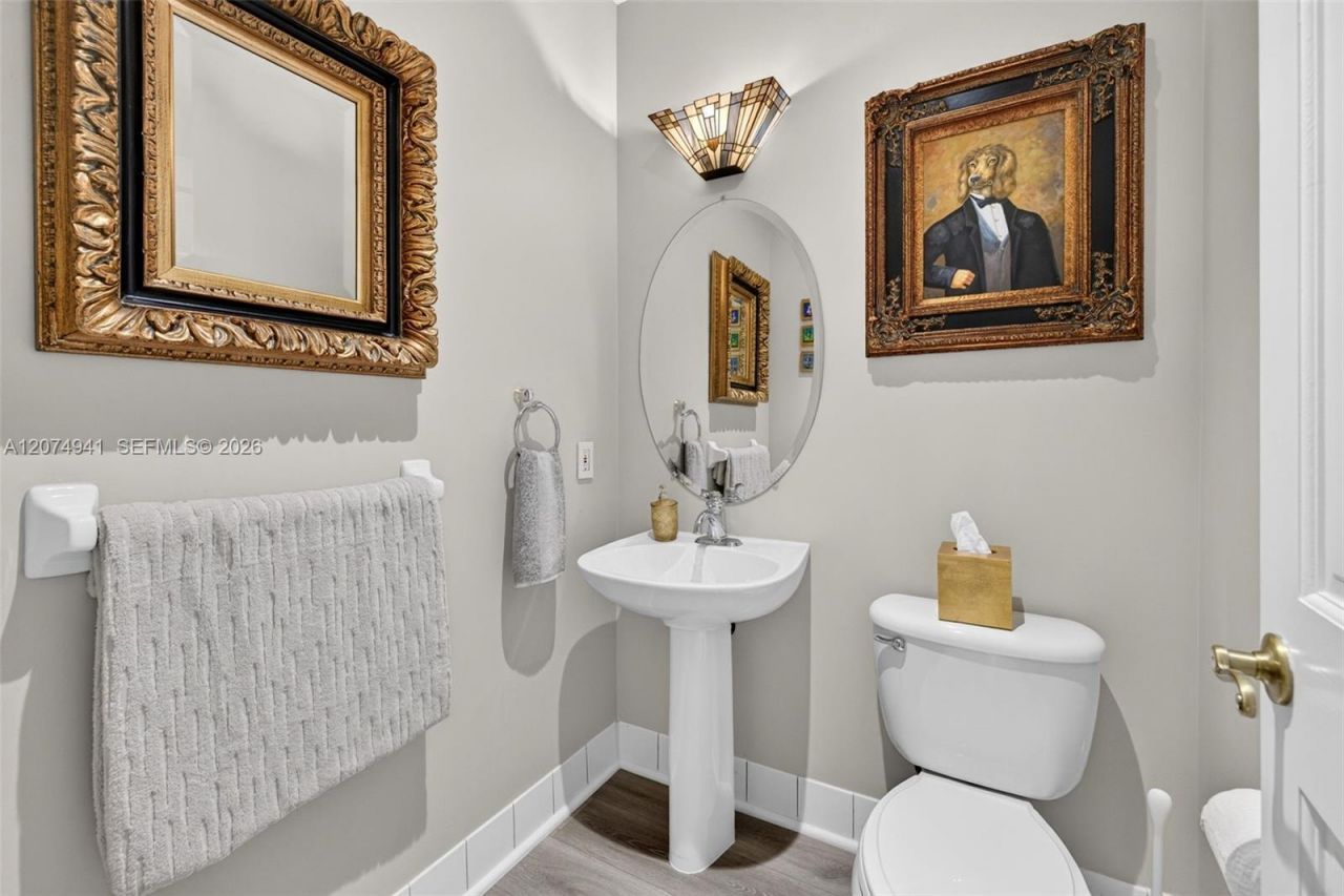362 NE 7th Ave, Fort Lauderdale, FL 33301 Photo