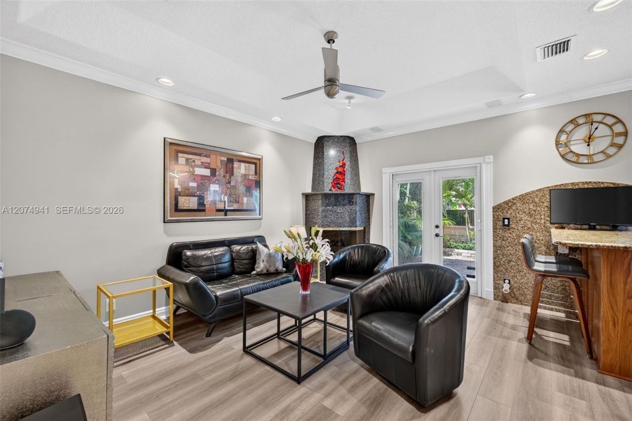 362 NE 7th Ave, Fort Lauderdale, FL 33301 Photo