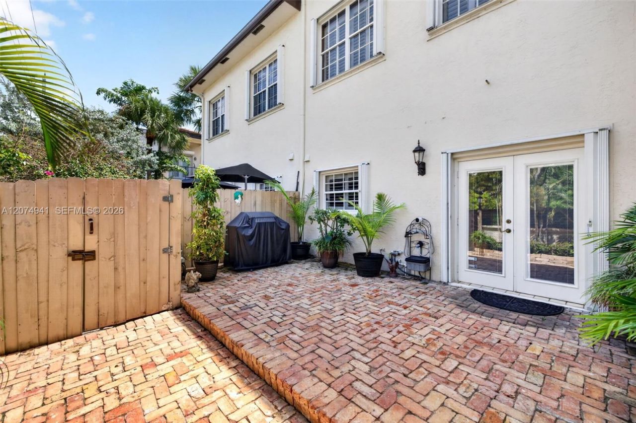 362 NE 7th Ave, Fort Lauderdale, FL 33301 Photo