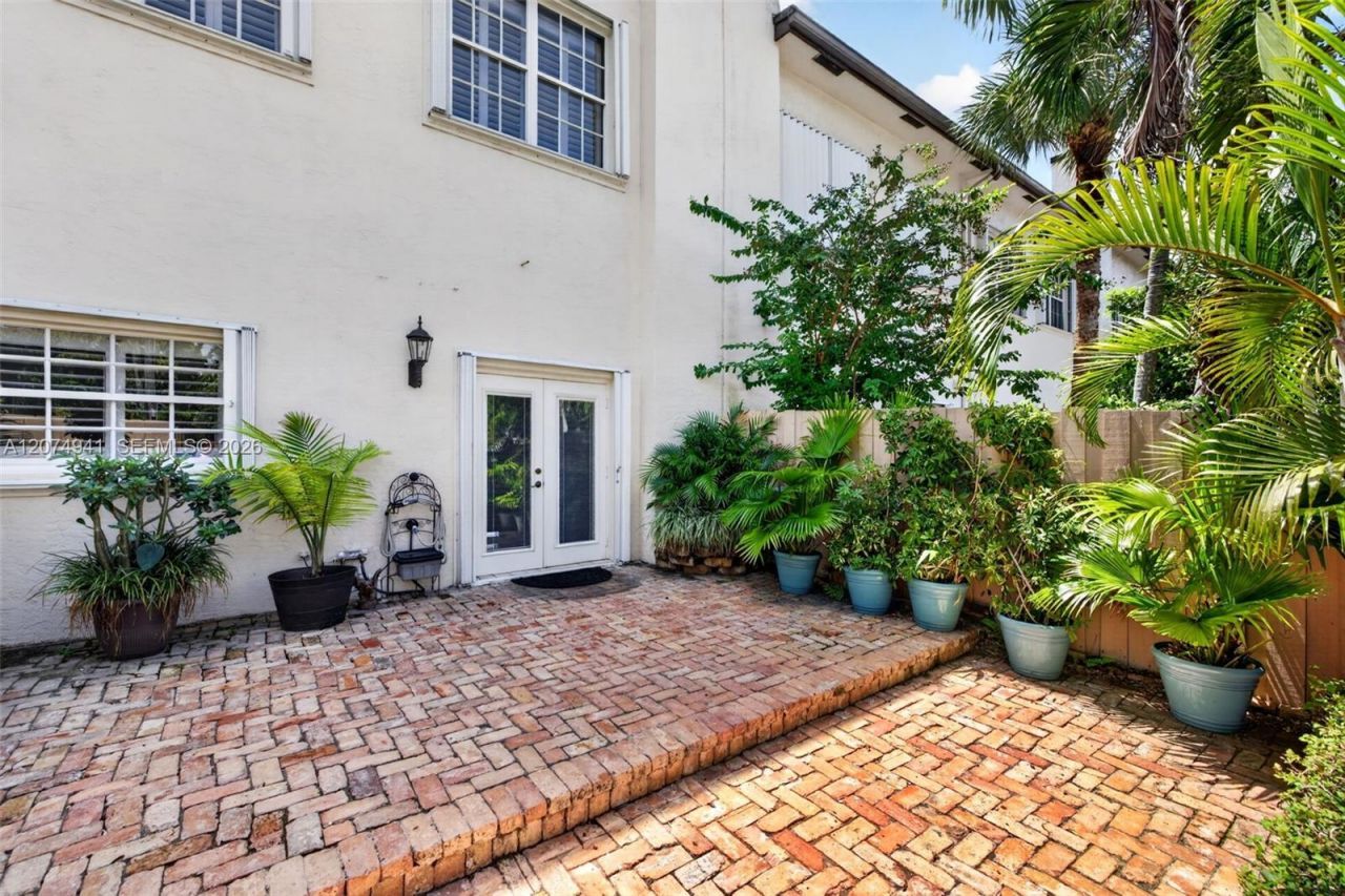 362 NE 7th Ave, Fort Lauderdale, FL 33301 Photo