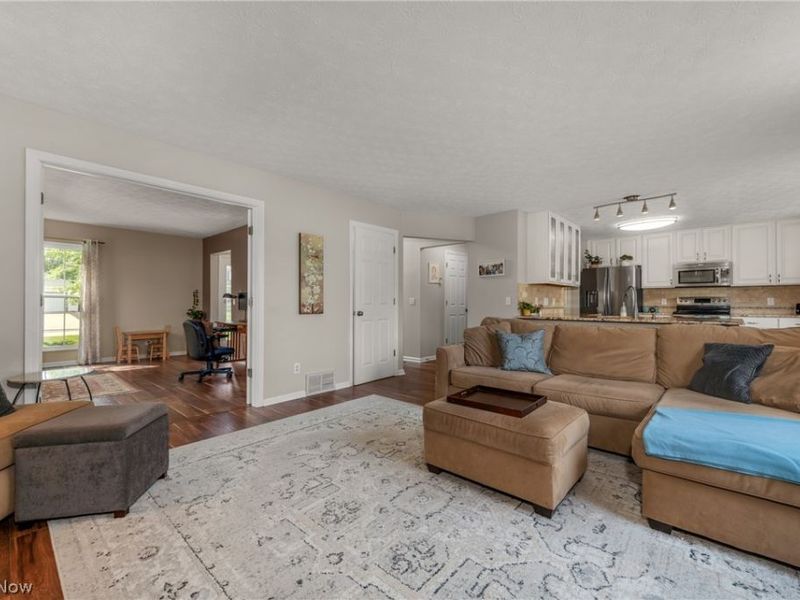 11952 Greyfriars Circle, North Royalton, OH 44133 Photo 19