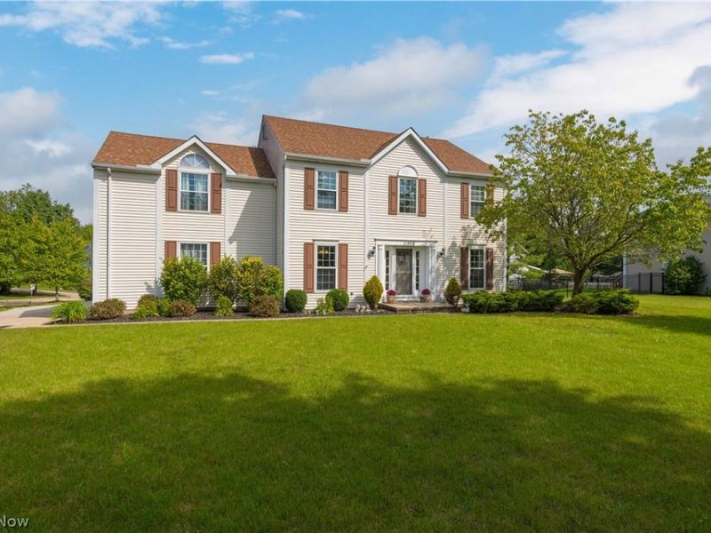 11952 Greyfriars Circle, North Royalton, OH 44133 Photo 2