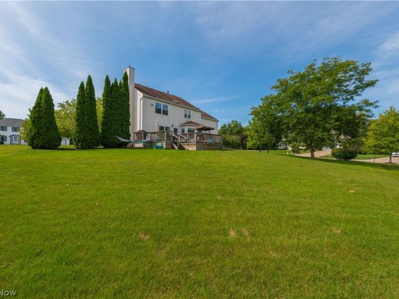 11952 Greyfriars Circle, North Royalton, OH 44133 Photo 6