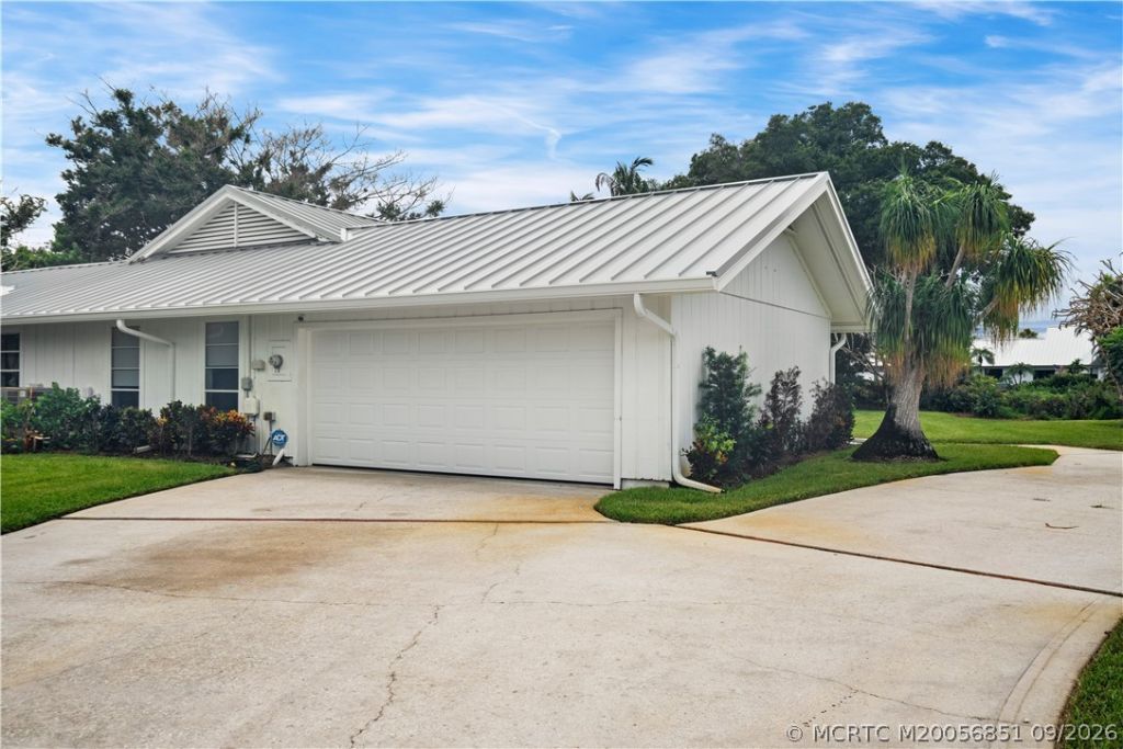 594 SW Thornhill Lane, Palm City, FL 34990 Photo