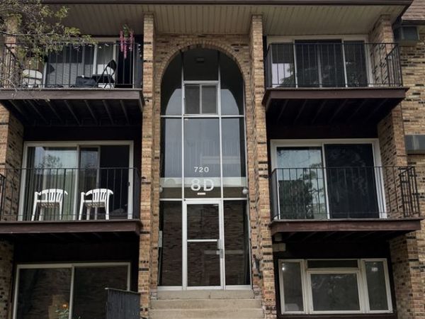 720 Hill Drive , Unit 304, Hoffman Estates, IL 60192