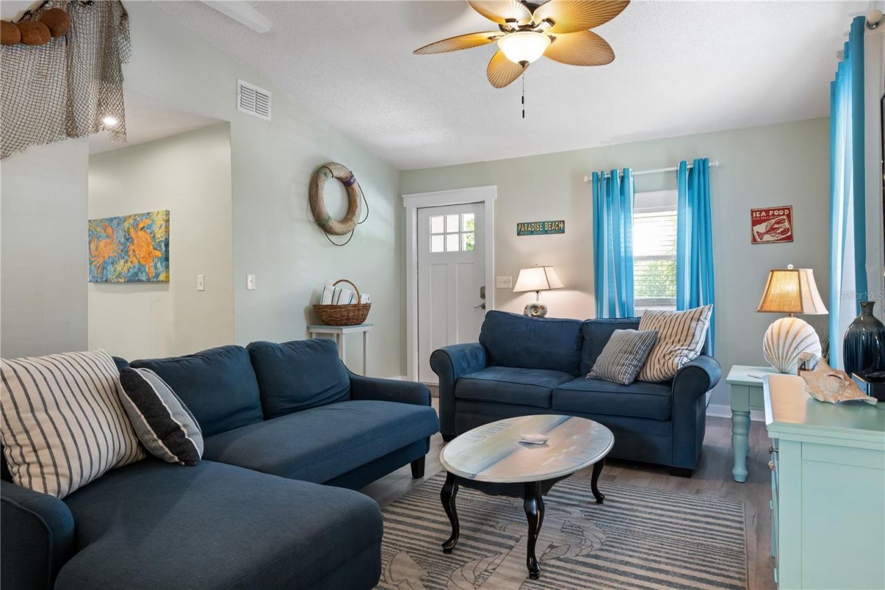 3476 Winton Avenue, Sarasota, FL 34234 Photo