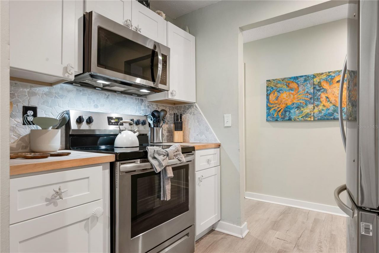 3476 Winton Avenue, Sarasota, FL 34234 Photo