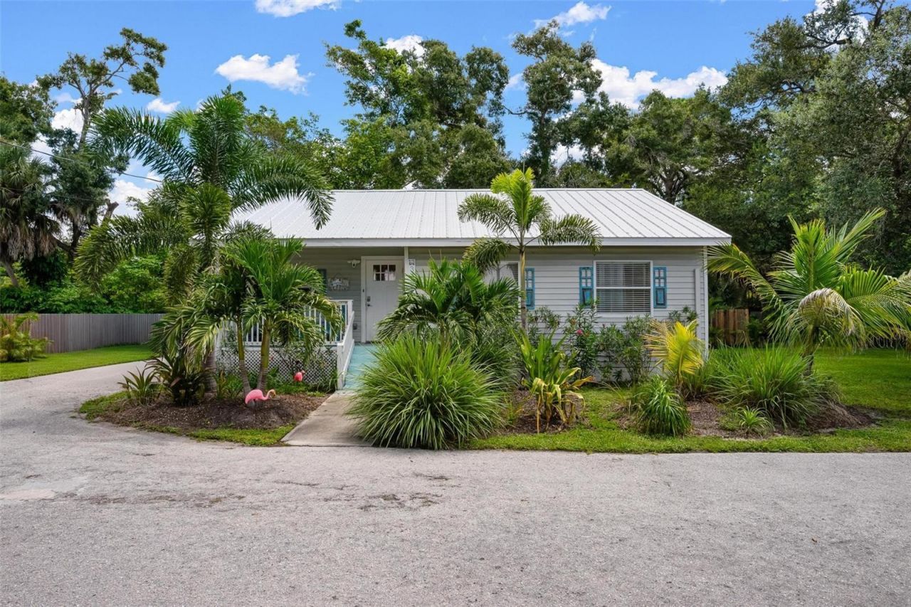 3476 Winton Avenue, Sarasota, FL 34234 Photo