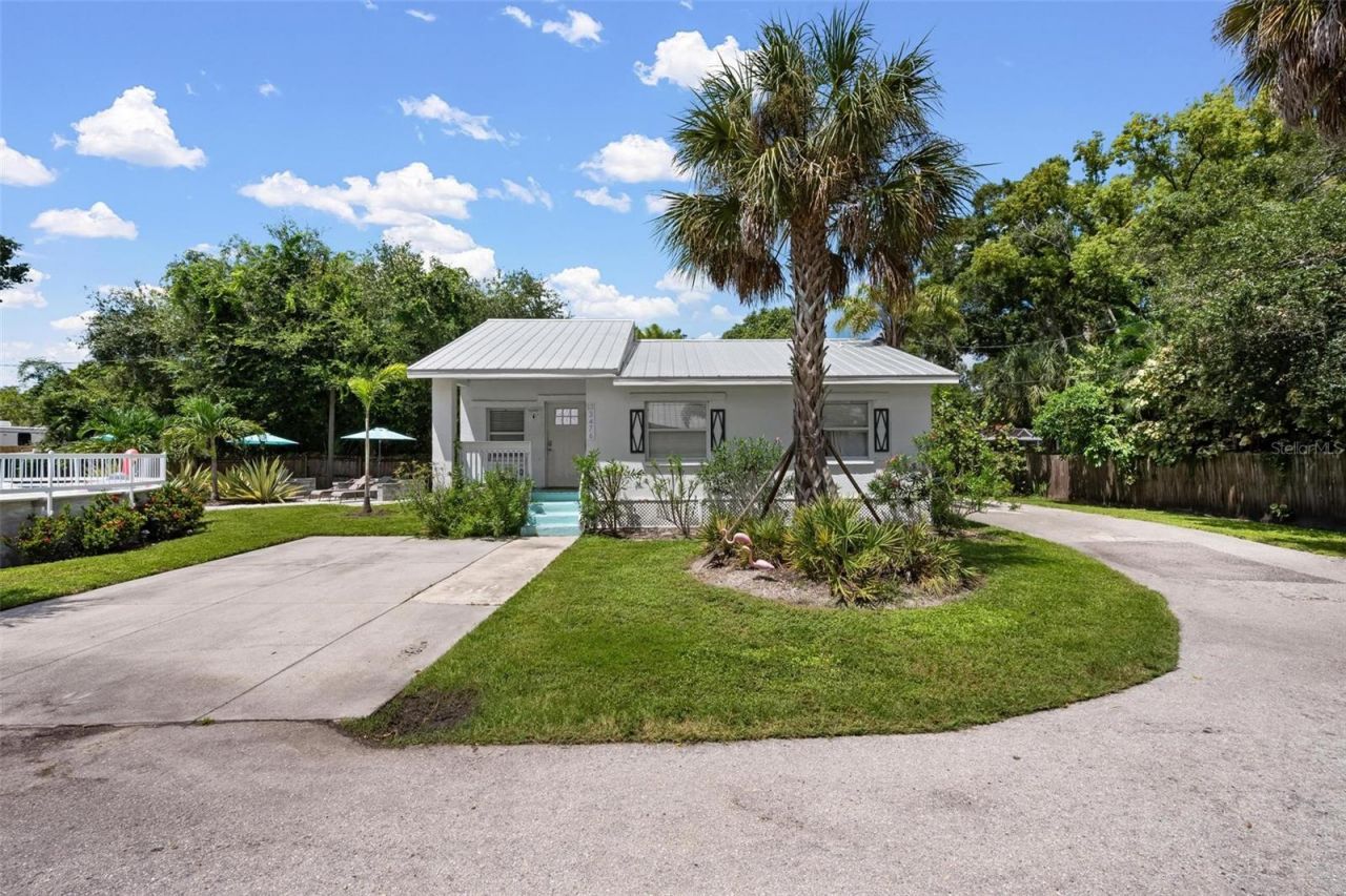 3476 Winton Avenue, Sarasota, FL 34234 Photo
