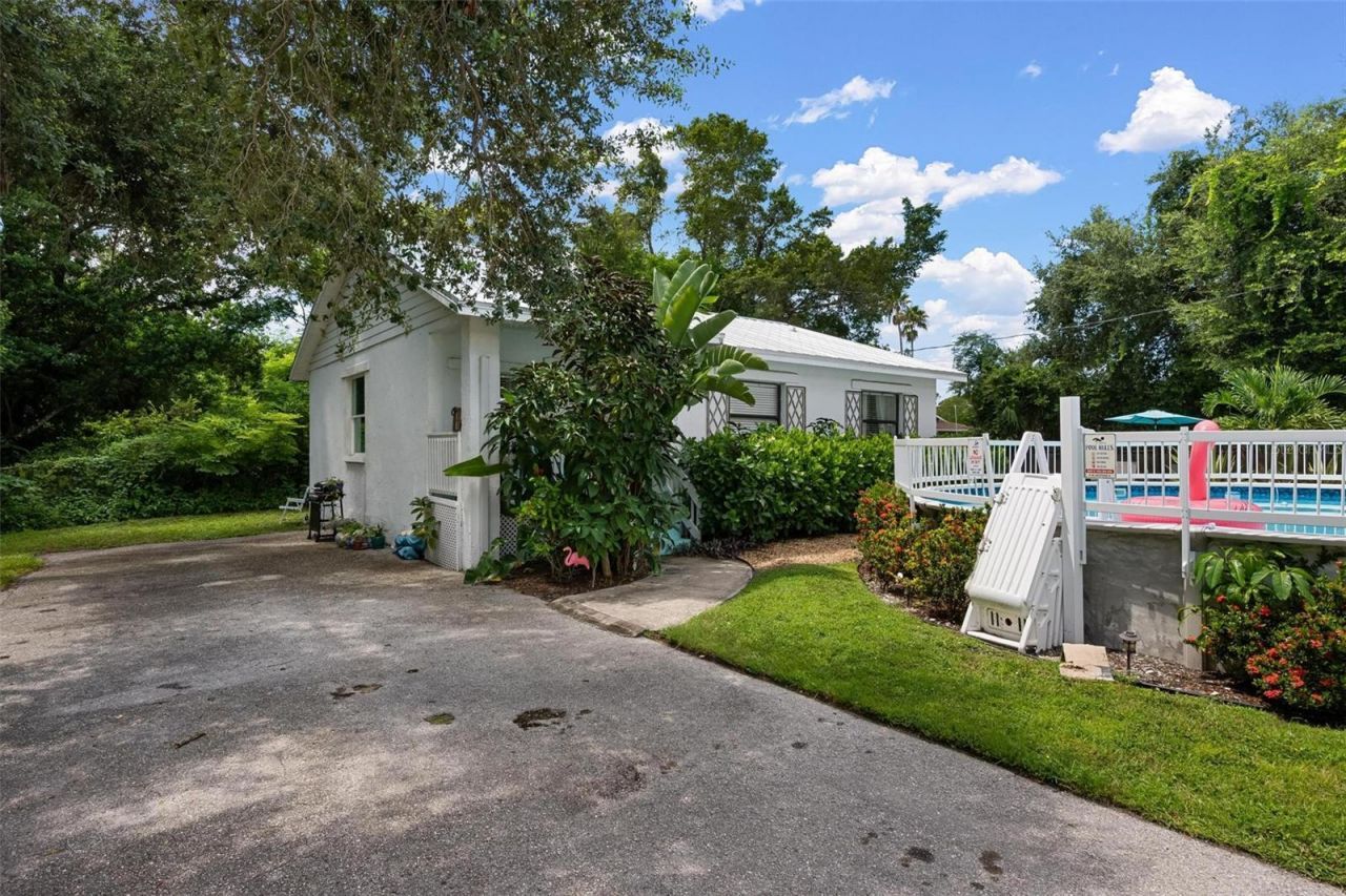 3476 Winton Avenue, Sarasota, FL 34234 Photo