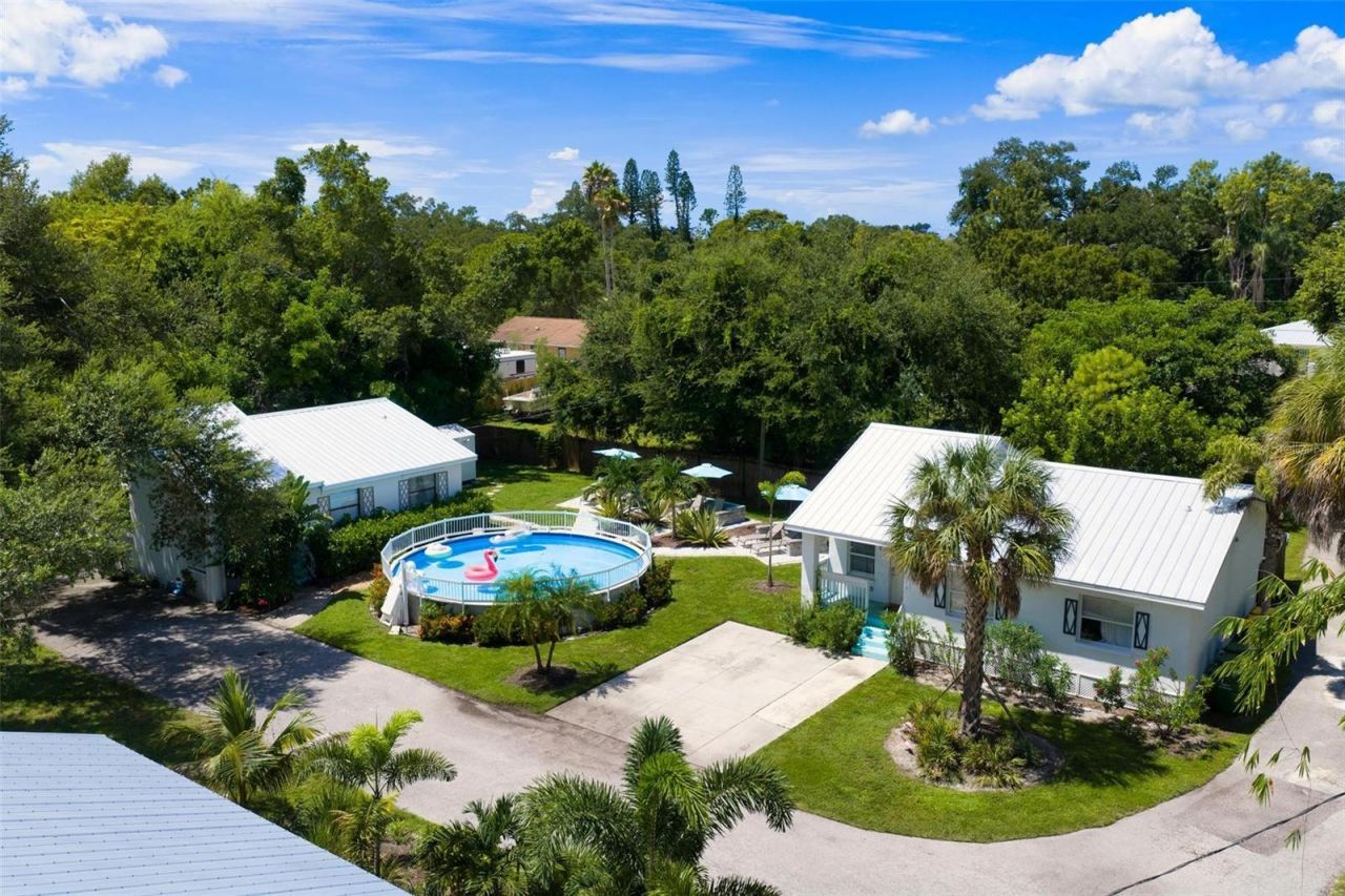 3476 Winton Avenue, Sarasota, FL 34234 Photo