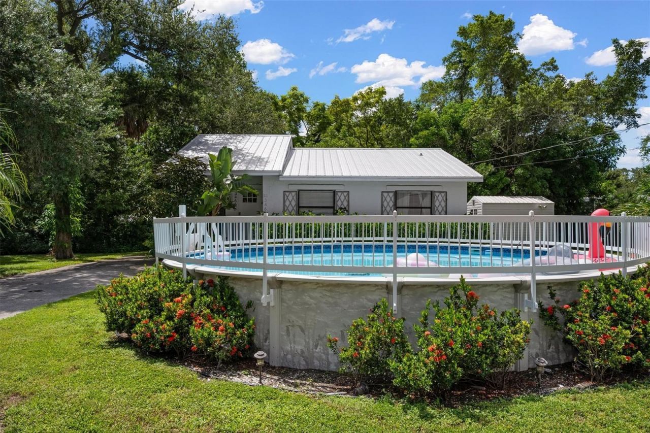 3476 Winton Avenue, Sarasota, FL 34234 Photo