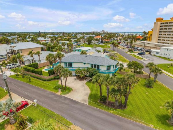 320 DUE EAST STREET , NEW SMYRNA BEACH, FL 32169