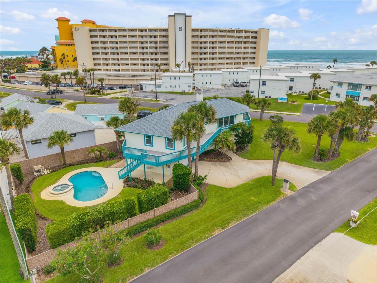320 Due East Street, New Smyrna Beach, FL 32169 Photo