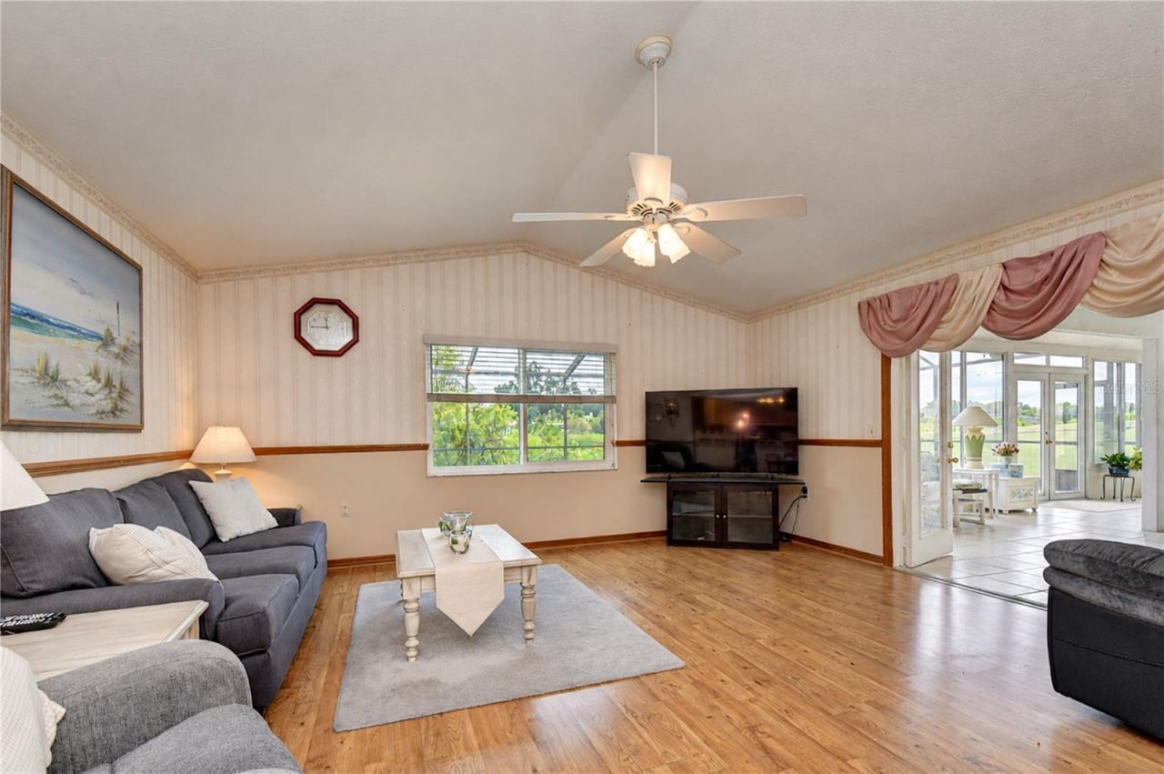 659 Timber Pond Drive, Brandon, FL 33510 Photo