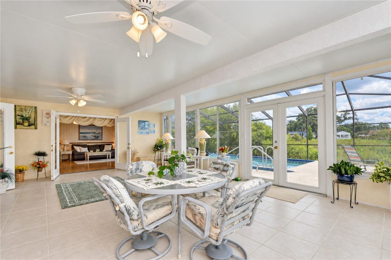 659 Timber Pond Drive, Brandon, FL 33510 Photo
