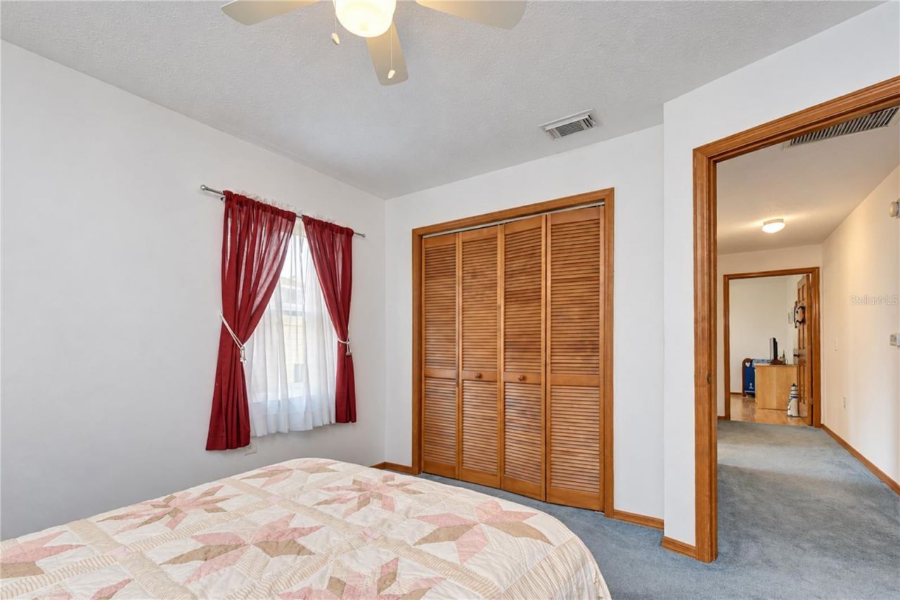 659 Timber Pond Drive, Brandon, FL 33510 Photo