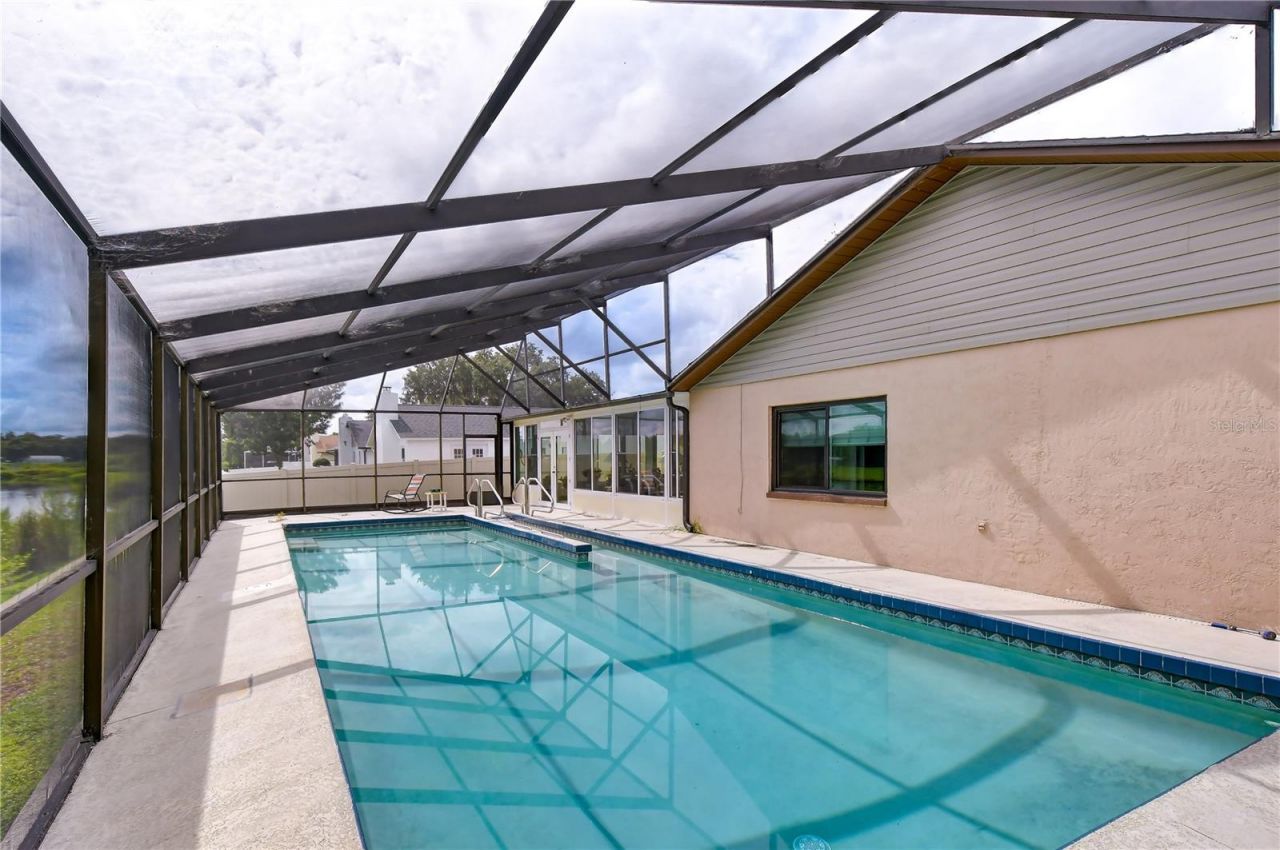 659 Timber Pond Drive, Brandon, FL 33510 Photo