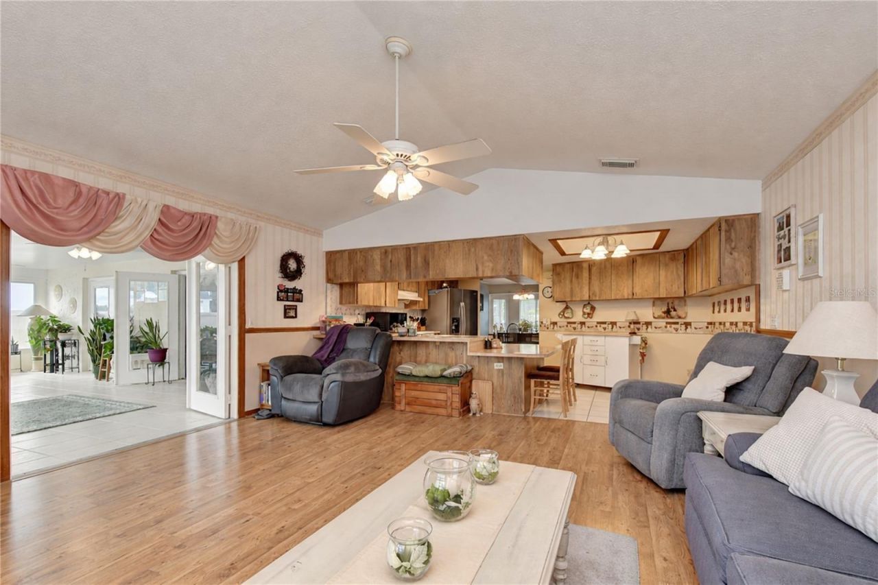 659 Timber Pond Drive, Brandon, FL 33510 Photo