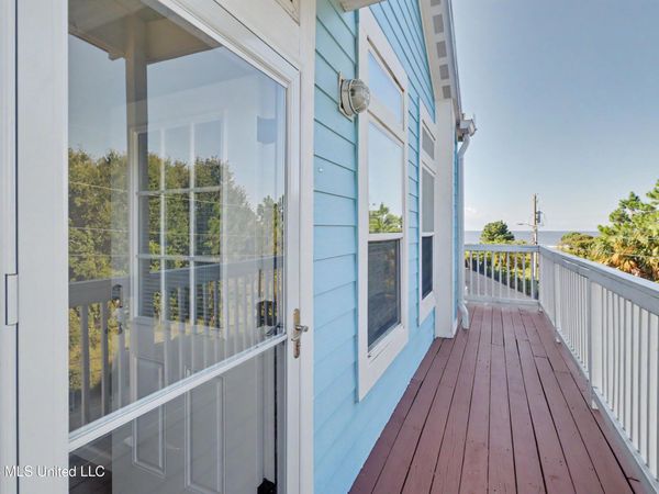 1515 E Beach Boulevard, Pass Christian, MS 39571