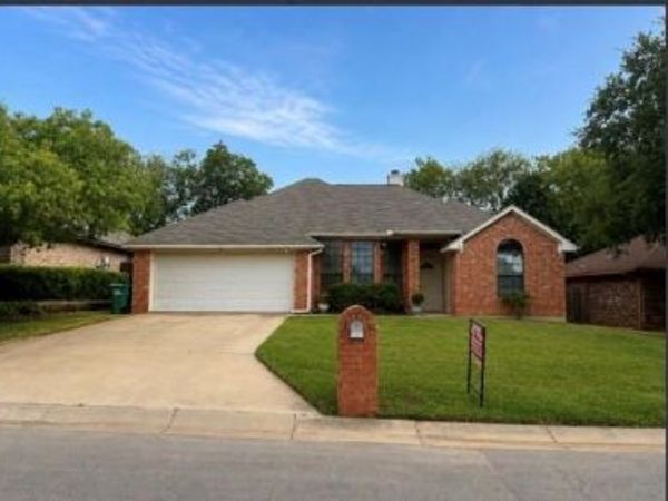 1109 Brittany Drive, Denton, TX 76209