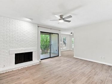 15151 Berry Trail, Unit 910, Dallas, TX 75248