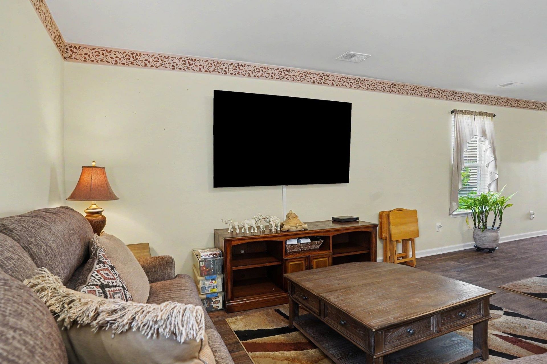 758 Woodland Farms Circle Photo 9