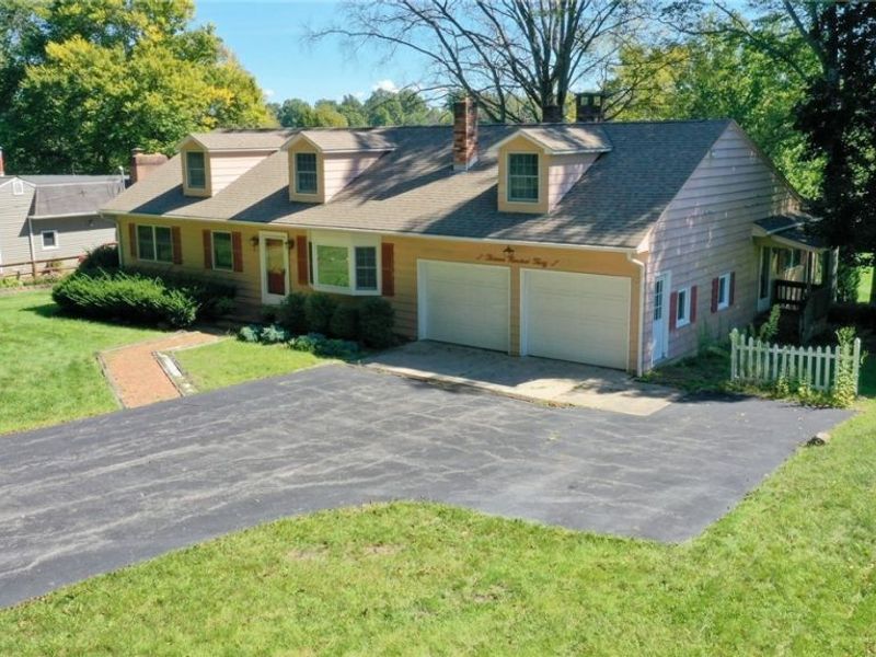 1330 Howell Avenue, East Palestine, OH 44413 Photo 4