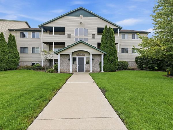 8675 S Jasonville Court SE, Caledonia, MI 49316