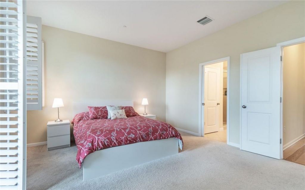 8289 Cascada Isles Drive, Hollywood, FL 33024 Photo