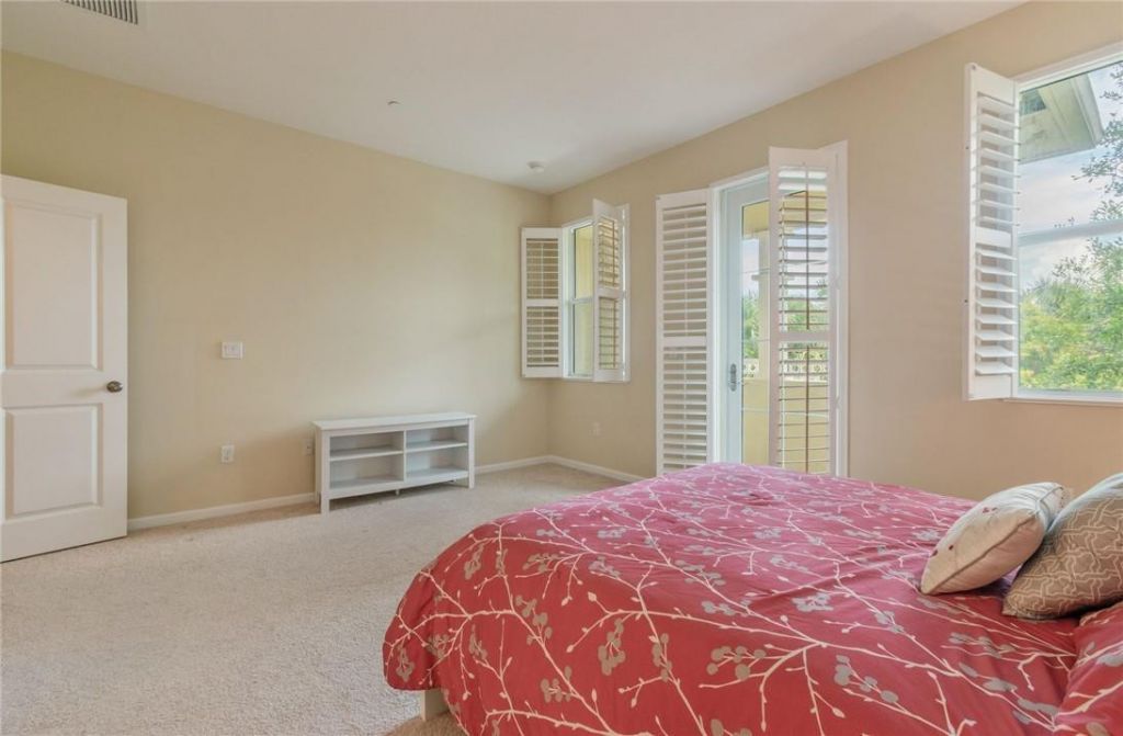 8289 Cascada Isles Drive, Hollywood, FL 33024 Photo