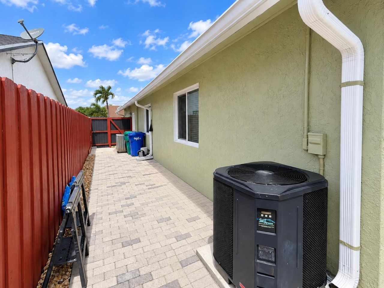 7482 NW 48th Place, Lauderhill, FL 33319 Photo