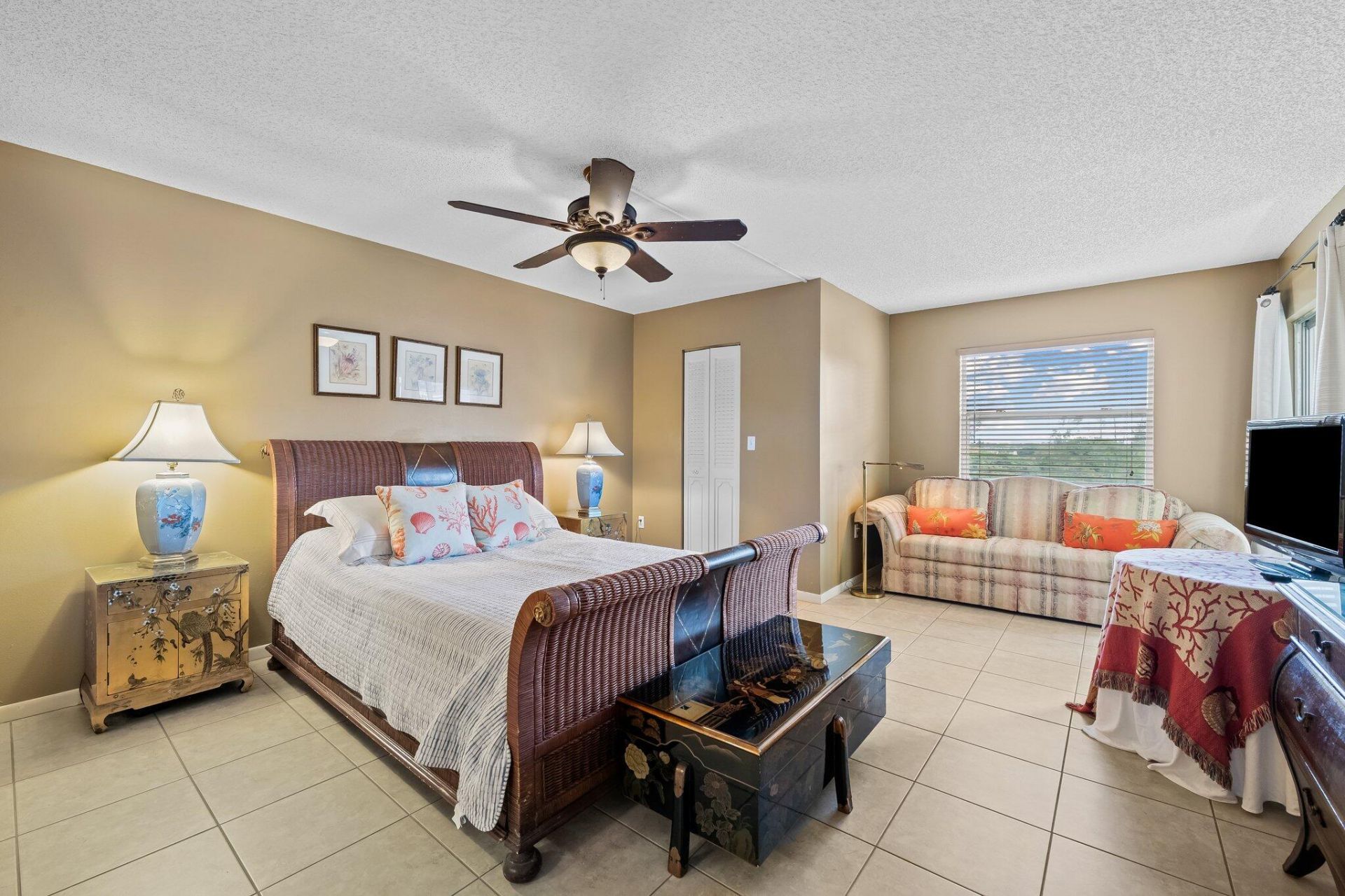 3930 Inverrary Boulevard, Unit 608-D, Lauderhill, FL 33319 Photo