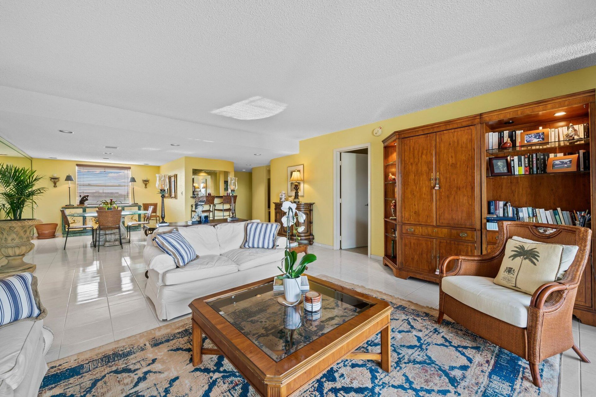 3930 Inverrary Boulevard, Unit 608-D, Lauderhill, FL 33319 Photo