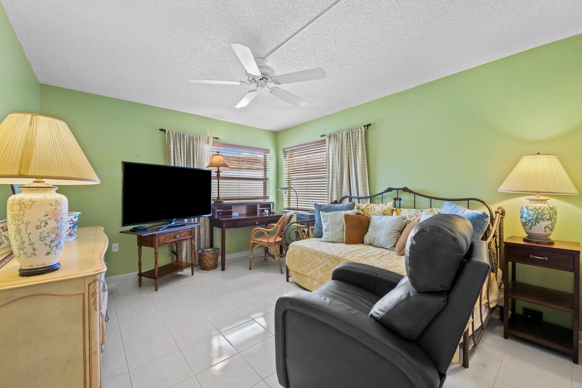 3930 Inverrary Boulevard, Unit 608-D, Lauderhill, FL 33319 Photo