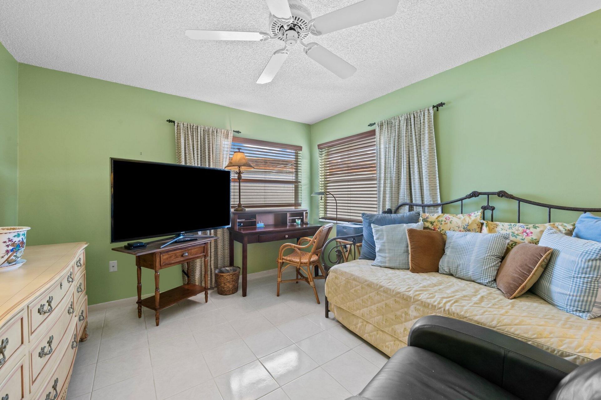 3930 Inverrary Boulevard, Unit 608-D, Lauderhill, FL 33319 Photo