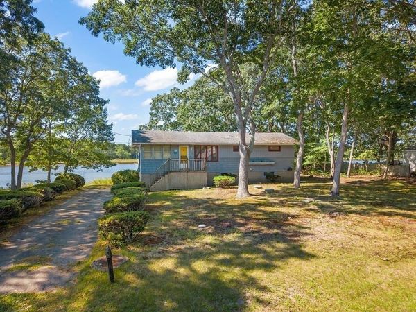 6 Sandpiper Terrace, Wareham, MA 02571