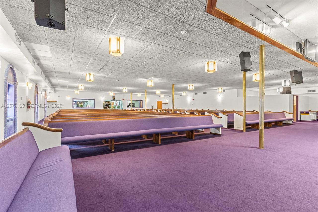 4441 W Sunrise Blvd, Plantation, FL 33313 Photo