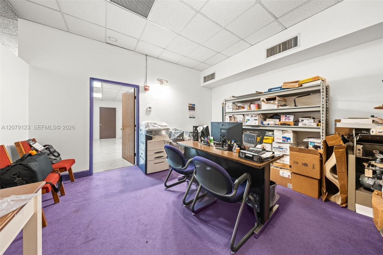 4441 W Sunrise Blvd, Plantation, FL 33313 Photo