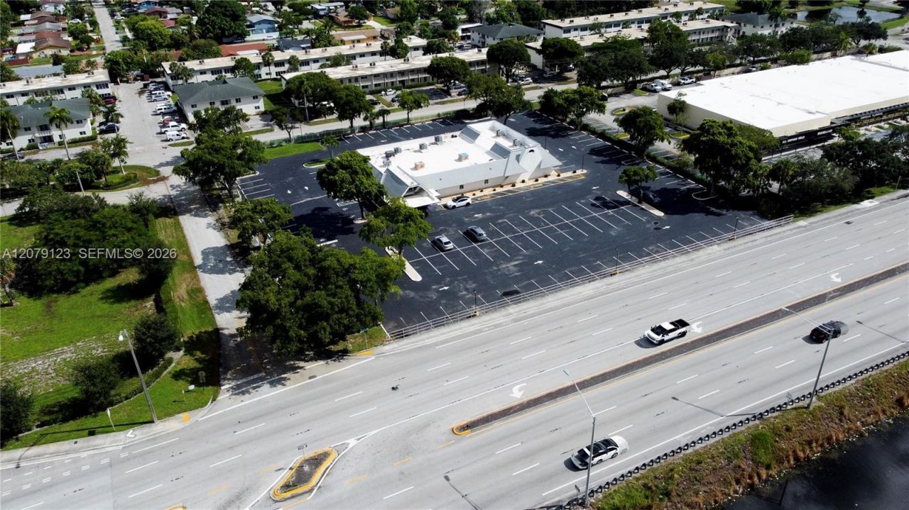 4441 W Sunrise Blvd, Plantation, FL 33313 Photo