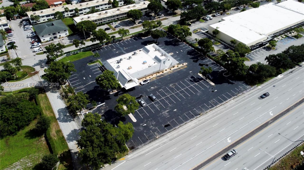 4441 W Sunrise Blvd, Plantation, FL 33313 Photo