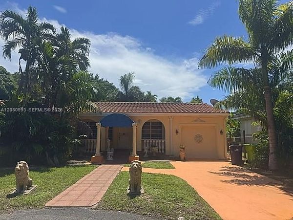 156 NW 88th St , El Portal, FL 33150