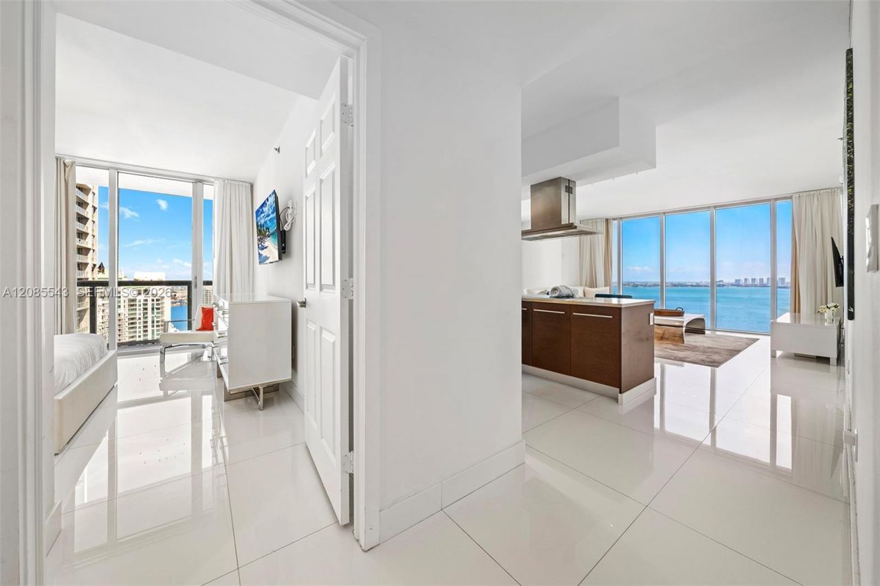 485 Brickell Ave, Unit 4410, Miami, FL 33131 Photo