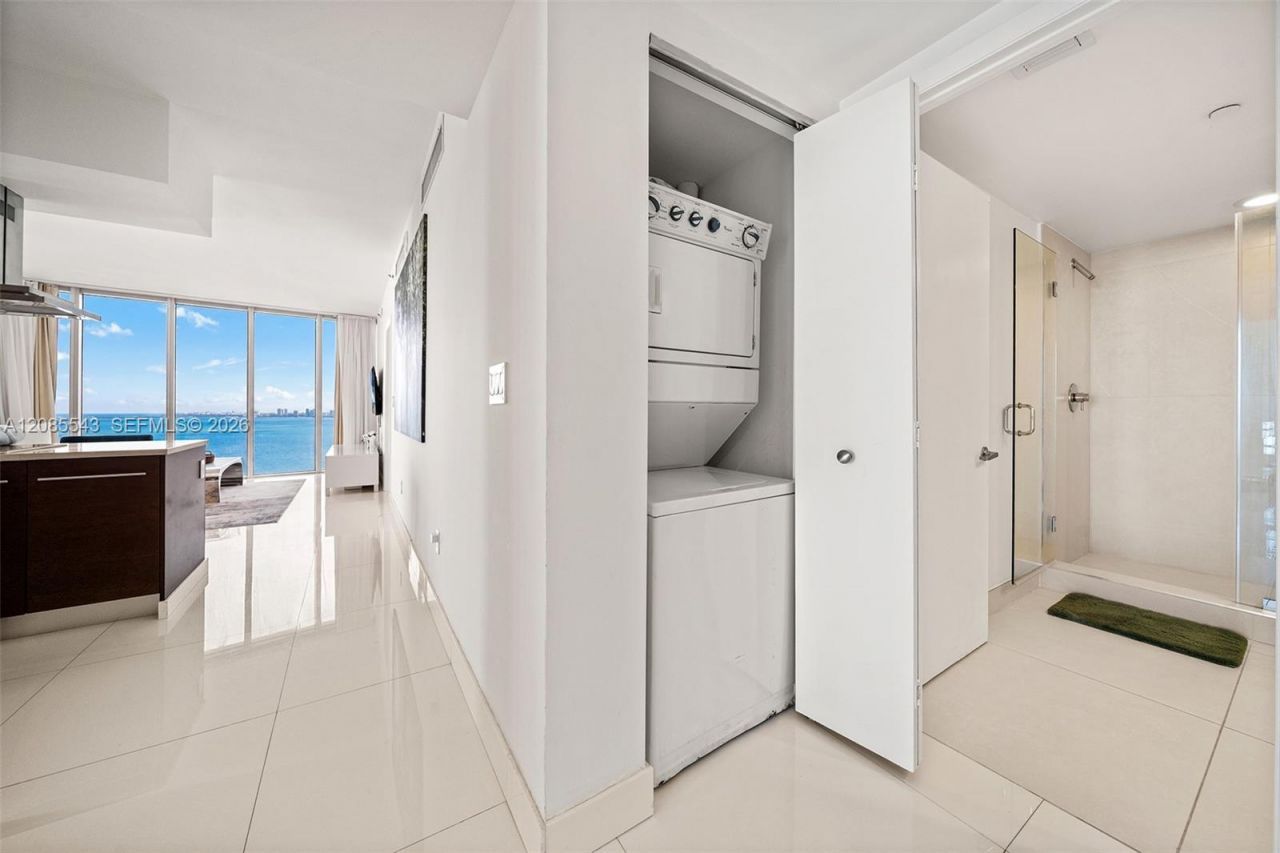 485 Brickell Ave, Unit 4410, Miami, FL 33131 Photo